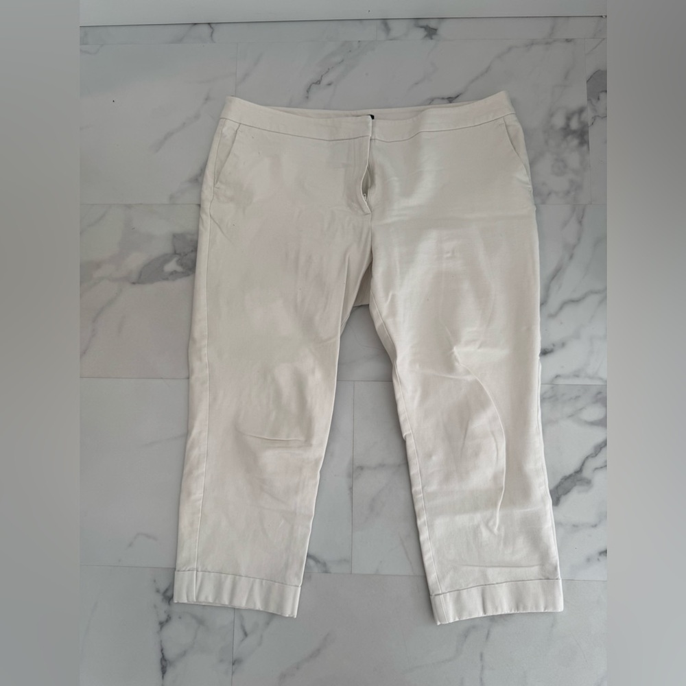 Ann Taylor factory Cream white  Cropped Pants capris size 16 curvy